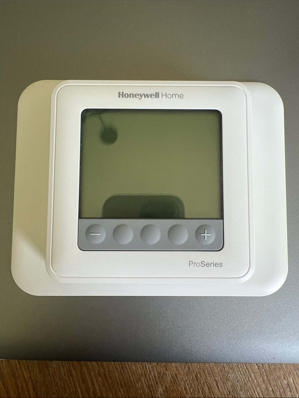 Honeywell T6 Pro Programmable Thermostat